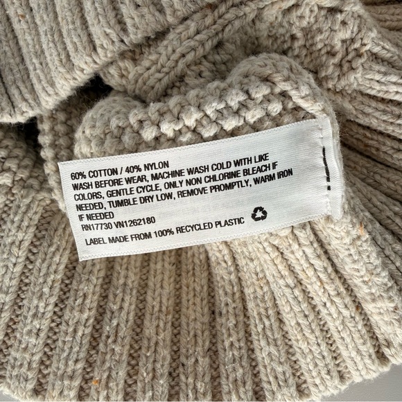 The Children's Place Gray and Red Knit Sweater Cat & Jack Sweater Size 3T - Picture 7 of 7